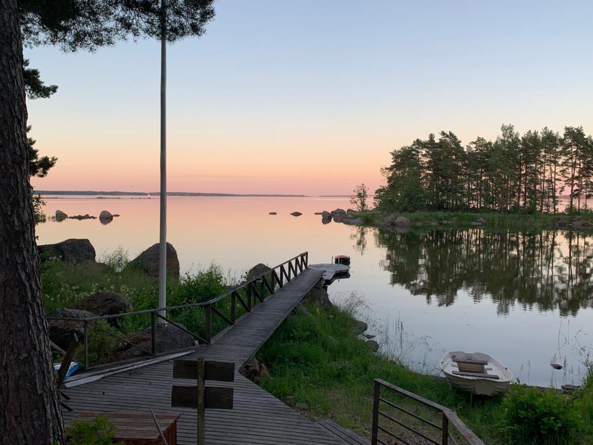 Vaenvik Pyhtaeae Siltakylä Exterior foto